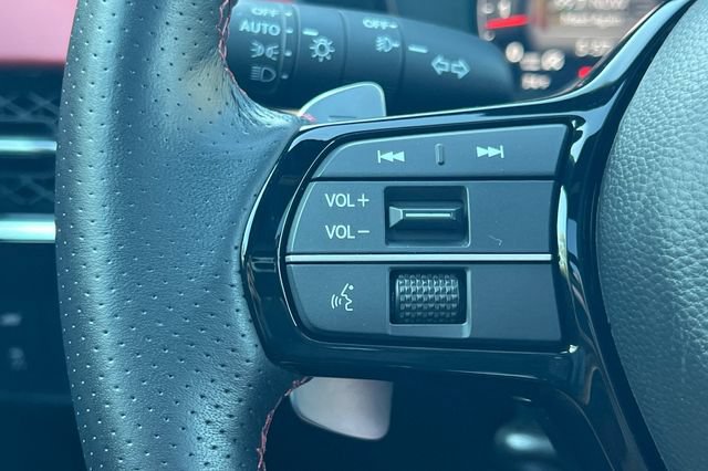 Certified 2025 Acura ADX A-Spec w/ Advance Package FWD image 28