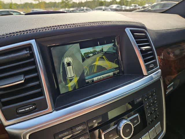 Used 2014 Mercedes-Benz GL 550 4MATIC image 30