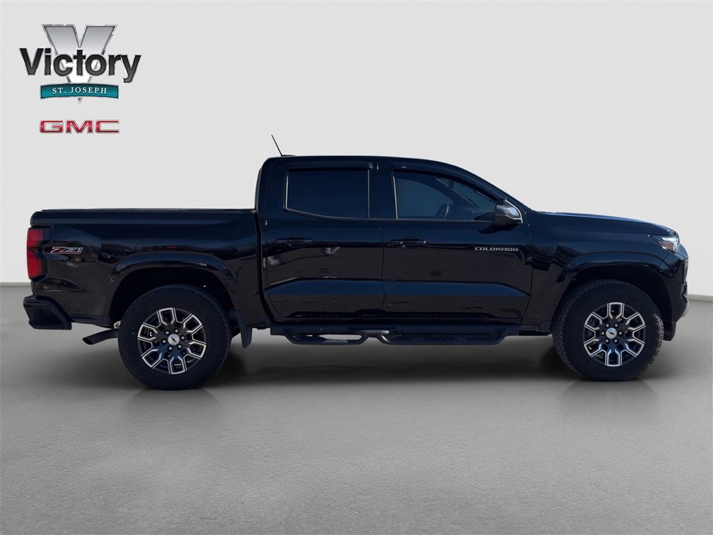 Used 2025 Chevrolet Colorado Z71 w/ Technology Package image 12
