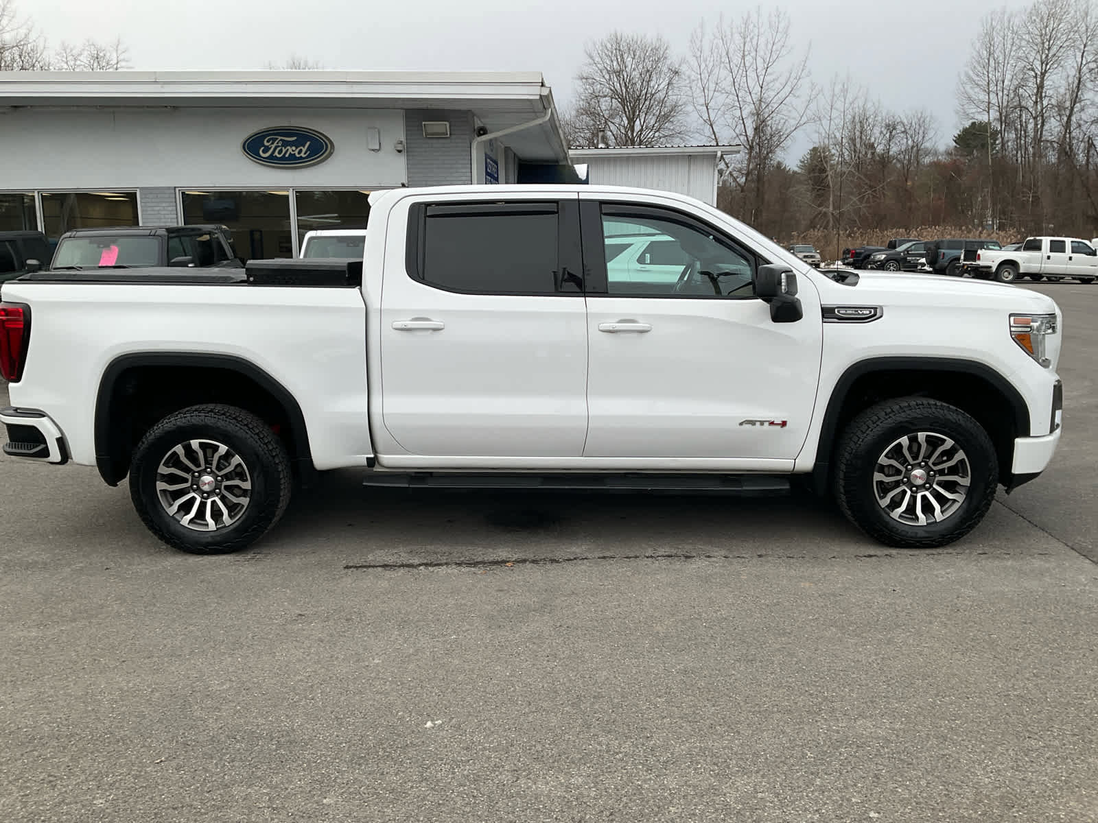 Used 2019 GMC Sierra 1500 AT4 w/ AT4 Premium Package image 2