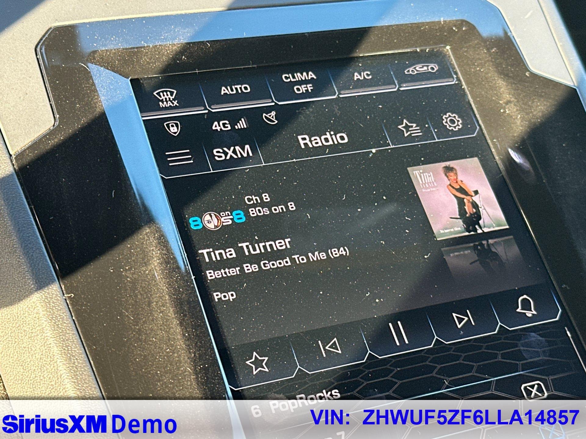 Used 2020 Lamborghini Huracan EVO image 31