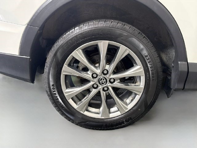 Used 2018 Toyota RAV4 Limited w/ All Weather Liner Package AWD/4WD image 32