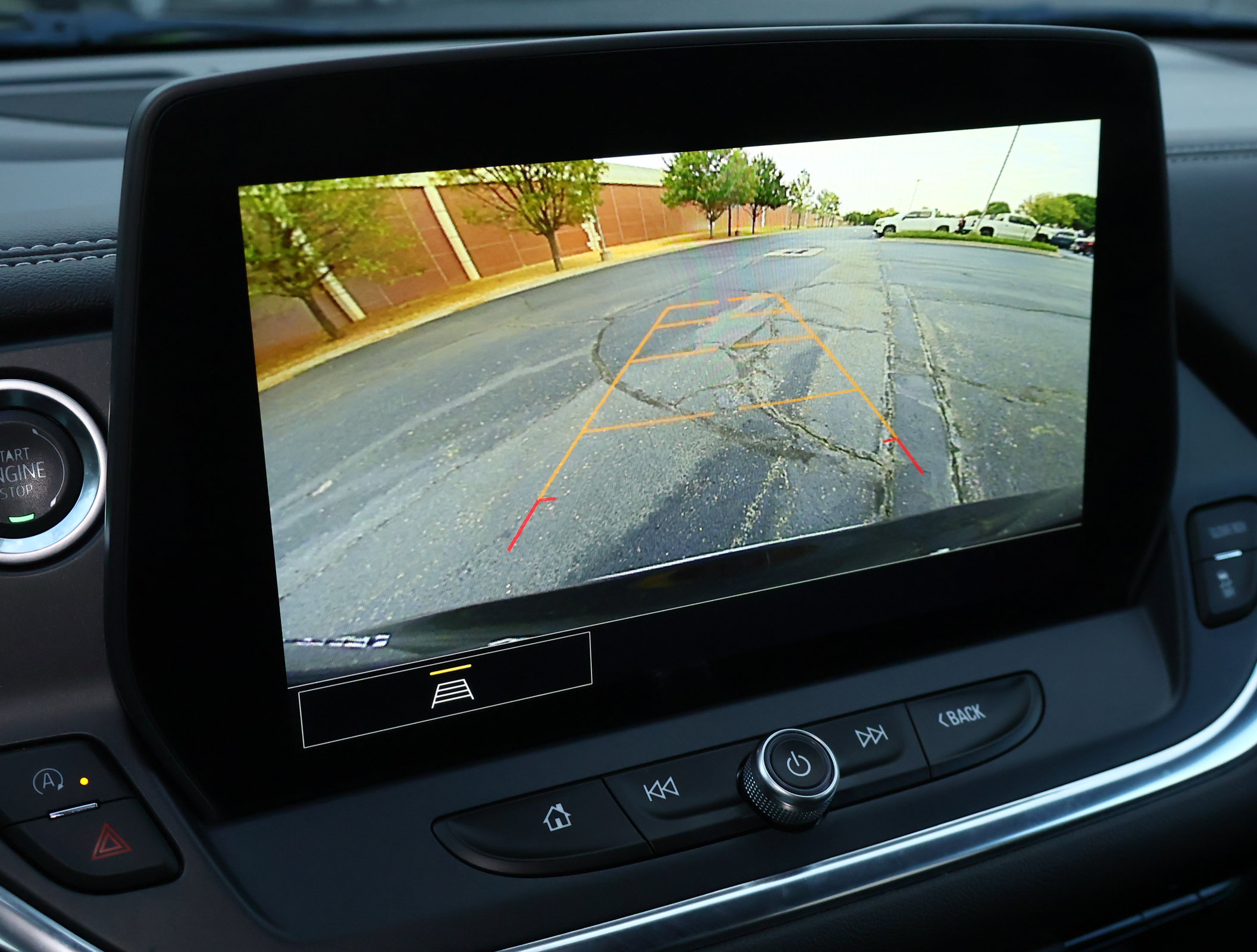Used 2024 Chevrolet Blazer LT w/ Convenience Package FWD image 6
