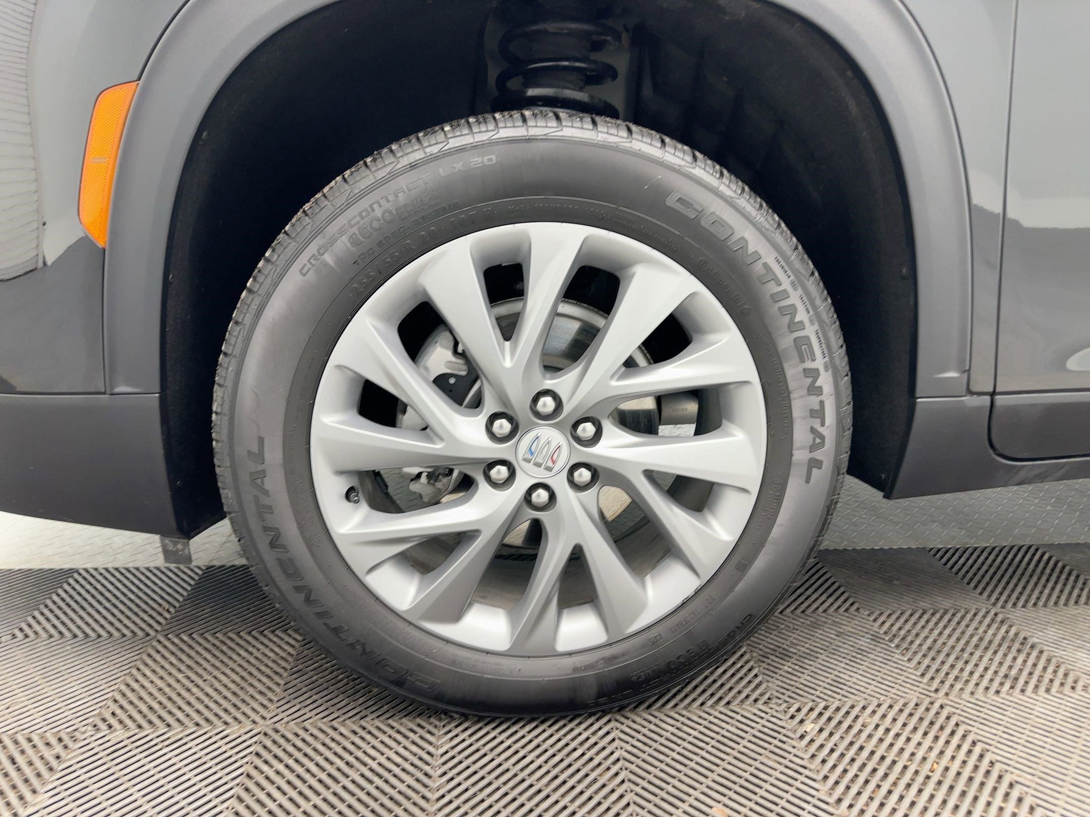 Certified 2025 Buick Enclave Preferred image 11