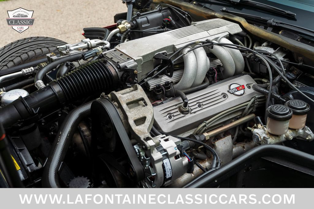 Used 1988 Chevrolet Corvette Convertible RWD image 56