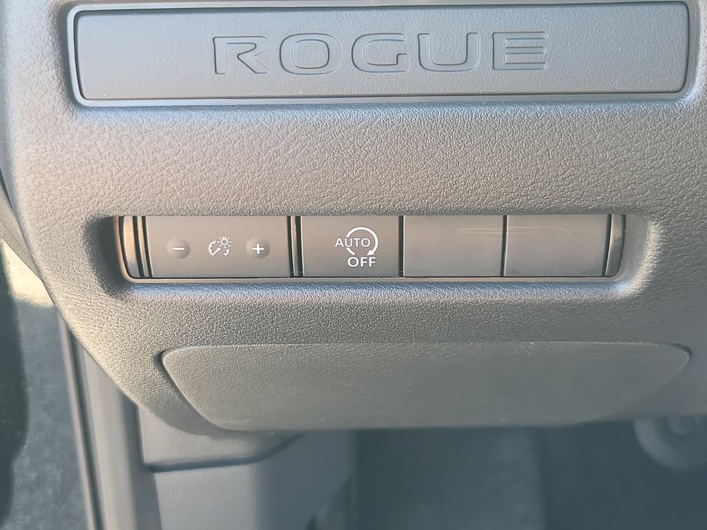 Certified 2026 Nissan Rogue S FWD image 29