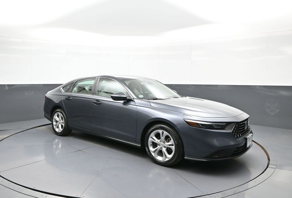 Used 2023 Honda Accord LX image 4