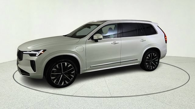 New 2026 Volvo XC90 T8 Plus w/ Protection Package AWD/4WD image 3