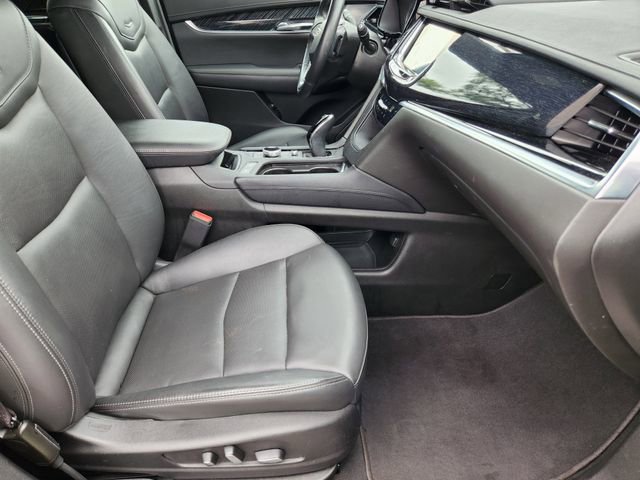 Used 2024 Cadillac XT6 Premium Luxury image 16