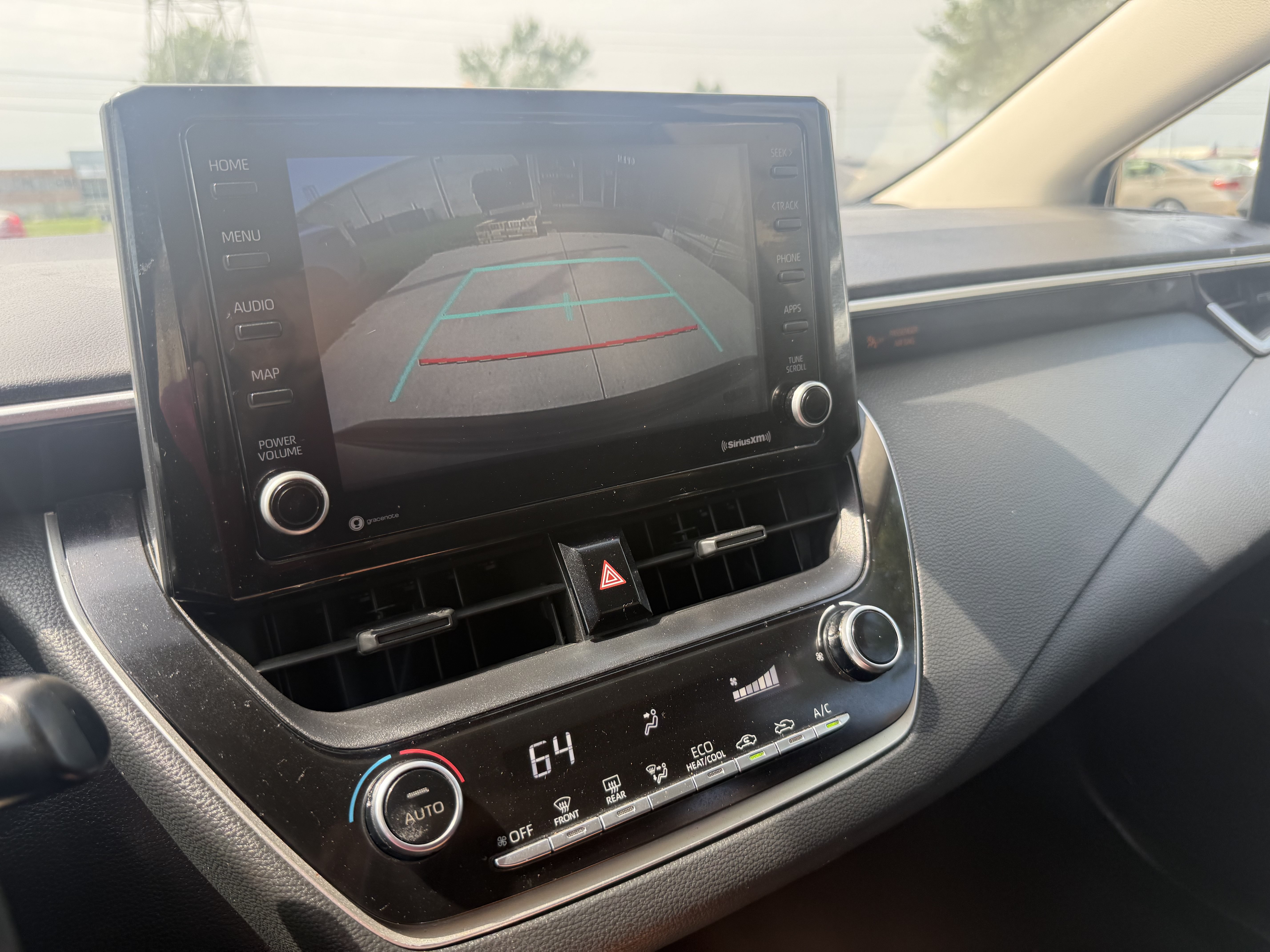 Used 2022 Toyota Corolla LE FWD image 15