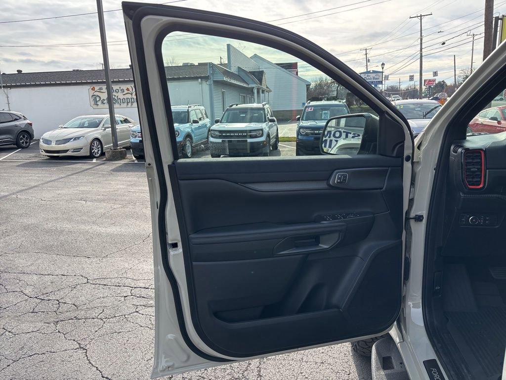 New 2025 Ford Ranger Raptor image 9