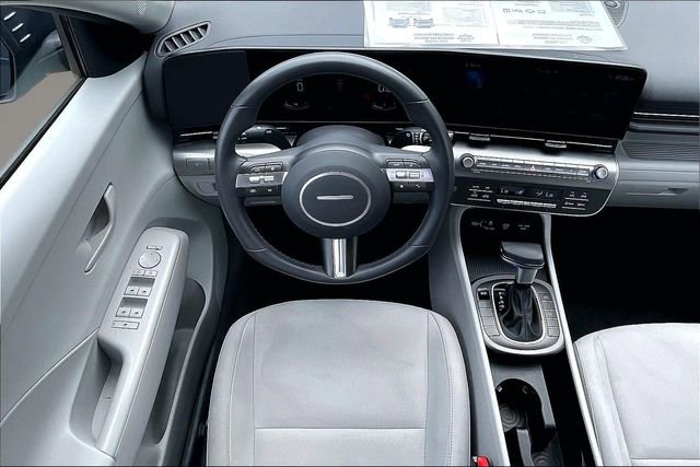 Used 2025 Hyundai Kona SEL AWD/4WD image 5