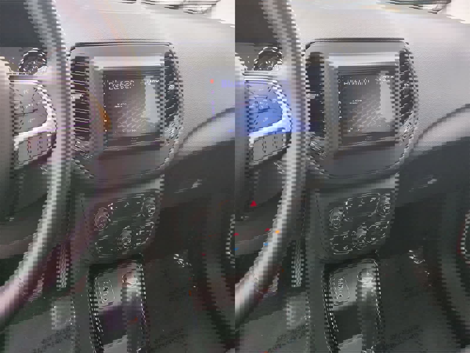 Certified 2019 Jeep Compass Altitude image 27