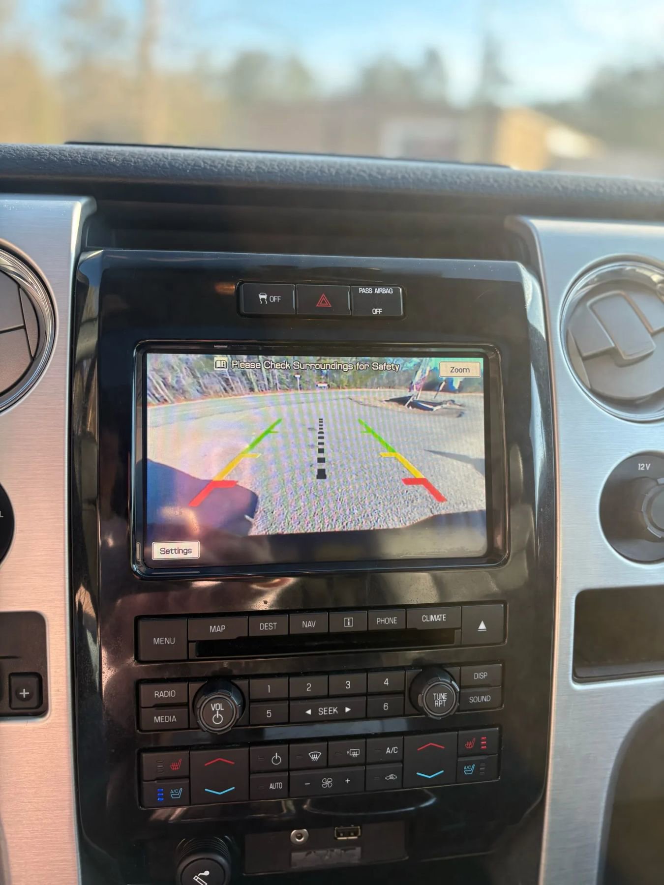 Used 2012 Ford F150 Platinum image 9