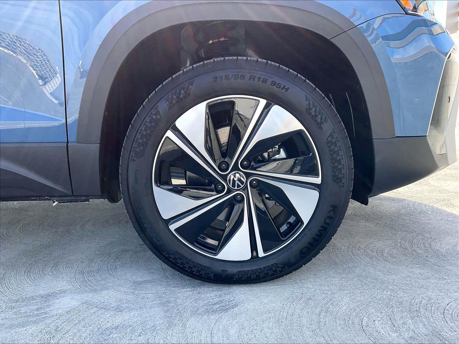 New 2026 Volkswagen Taos SE AWD/4WD image 10