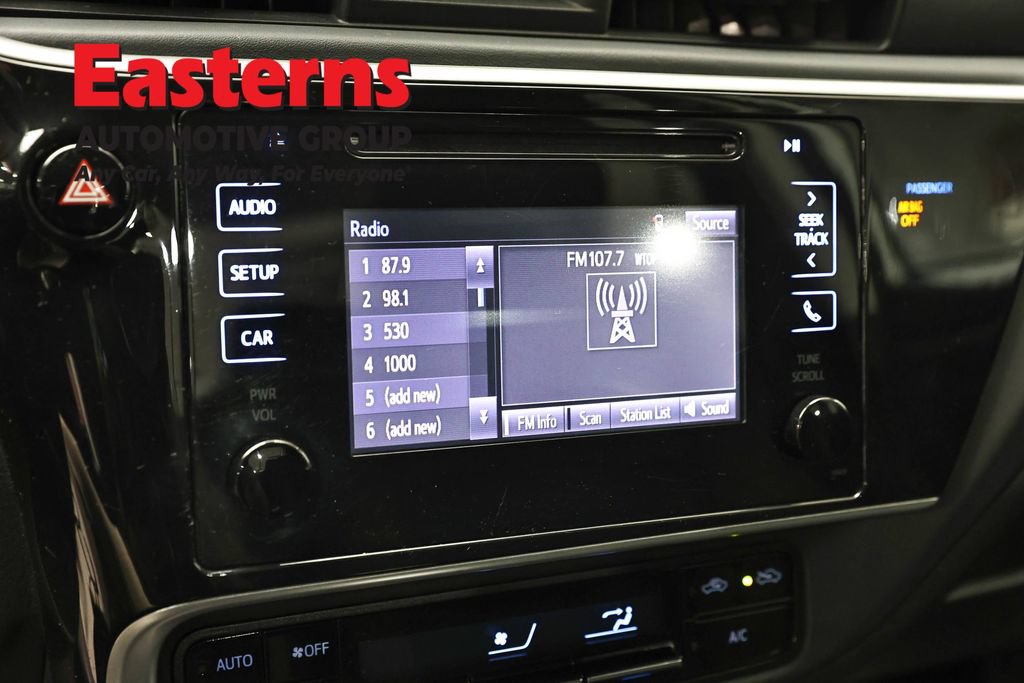 Used 2019 Toyota Corolla LE FWD image 19