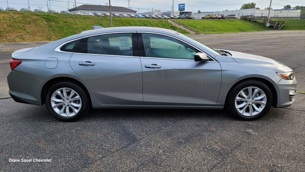 Used 2025 Chevrolet Malibu LT FWD image 14