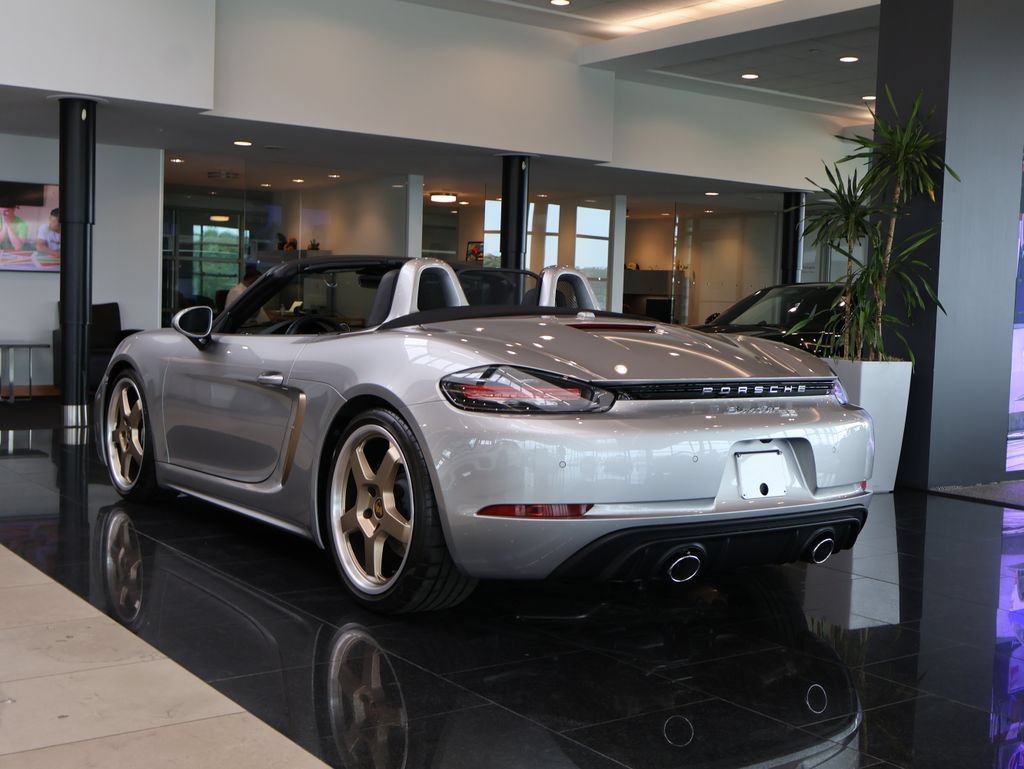 Used 2022 Porsche 718 Boxster RWD image 5