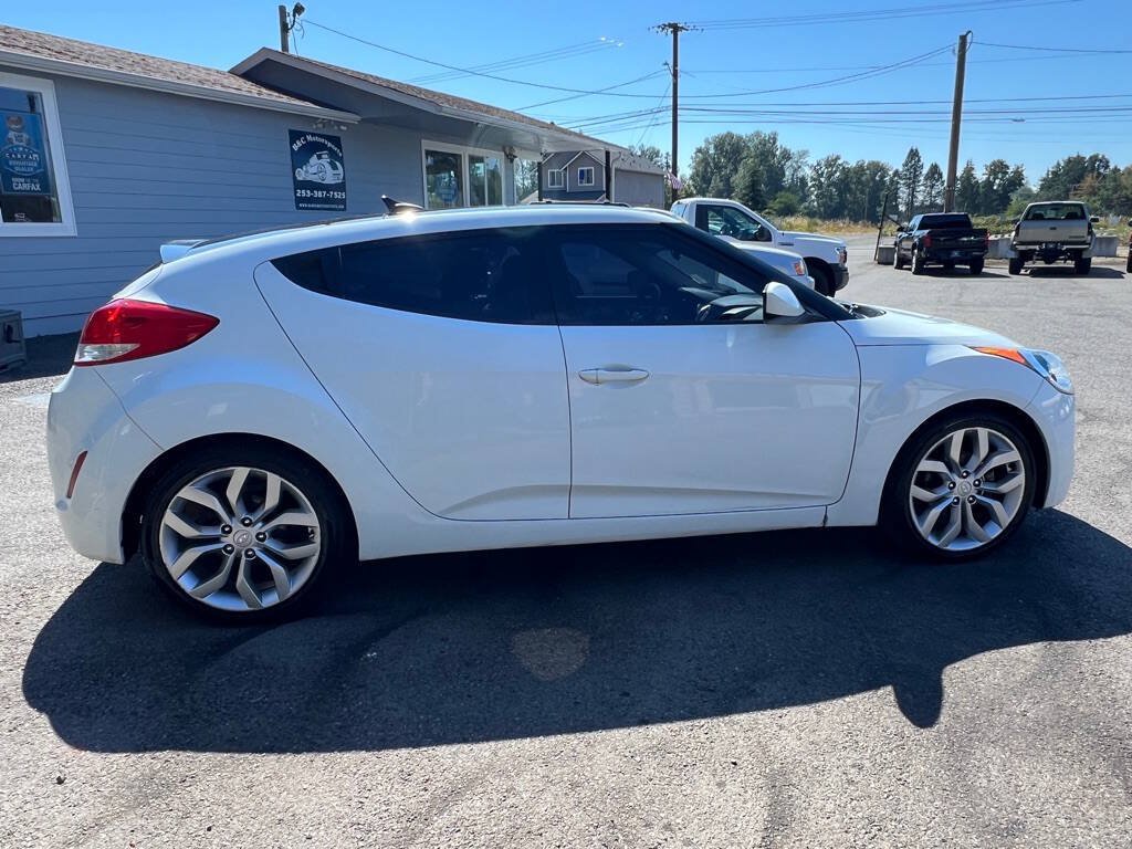 Used 2013 Hyundai Veloster w/ Style Pkg FWD image 11
