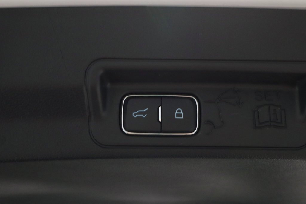 Certified 2025 Ford Explorer ST image 20