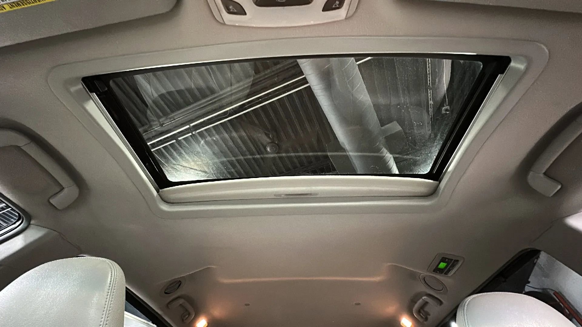 Used 2014 Toyota Sienna XLE FWD image 30