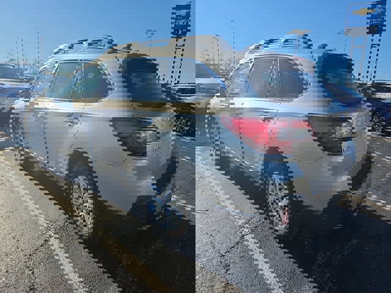 Used 2019 Subaru Outback 2.5i Premium image 15