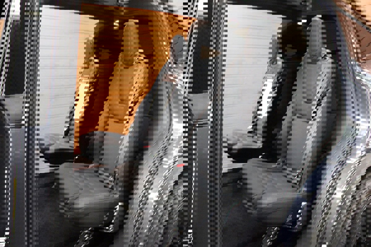 Used 2022 Tesla Model X Plaid image 21