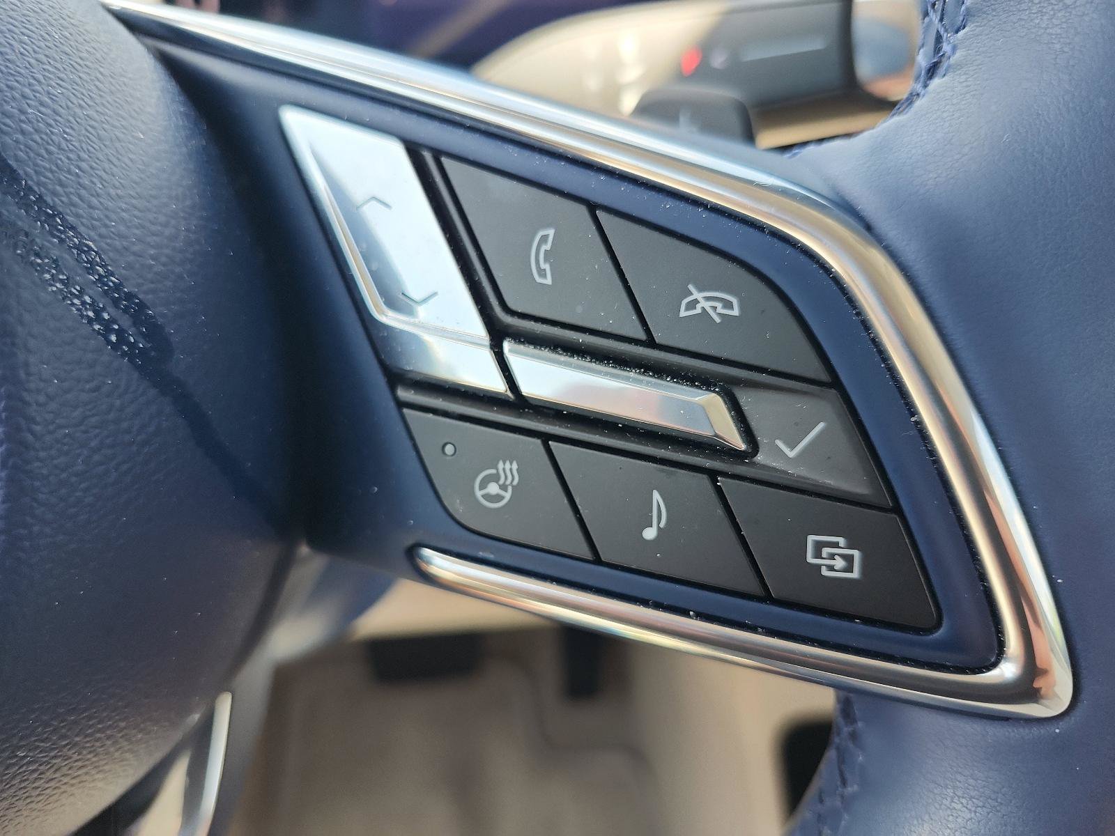 Used 2025 Buick Enclave Avenir w/ Super Cruise Package FWD image 24
