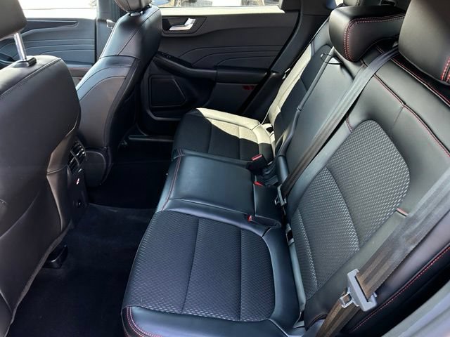 Used 2026 Ford Escape ST-Line AWD/4WD image 8