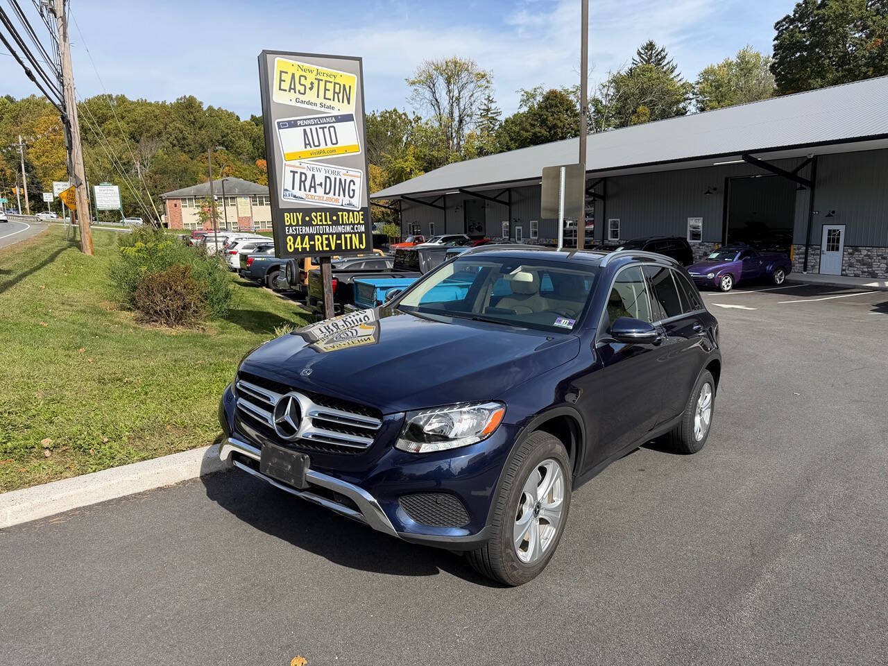 Used 2018 Mercedes-Benz GLC 300 4MATIC image 1