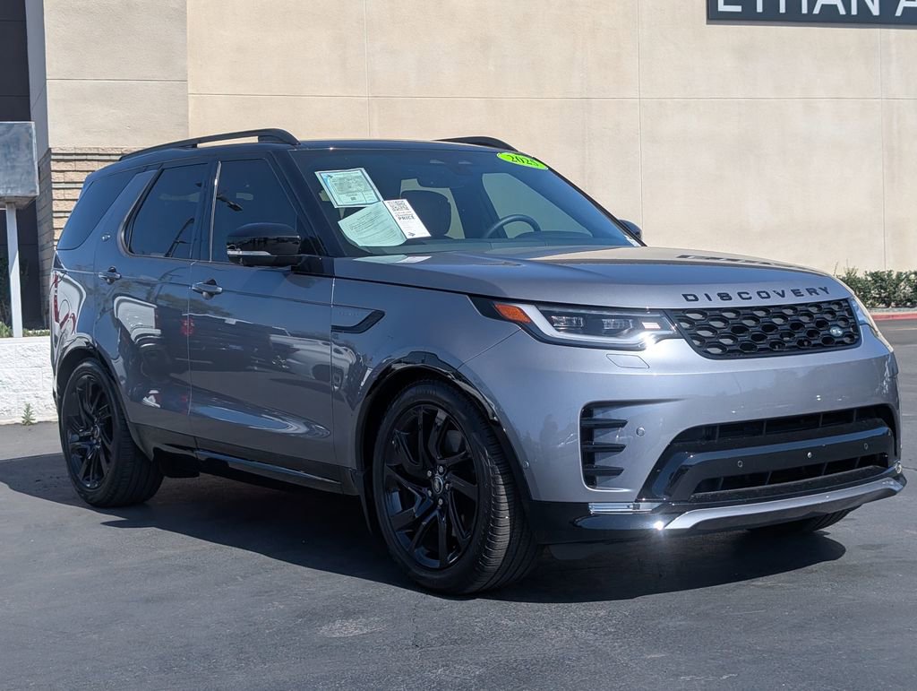 Used 2025 Land Rover Discovery Dynamic SE AWD/4WD image 6