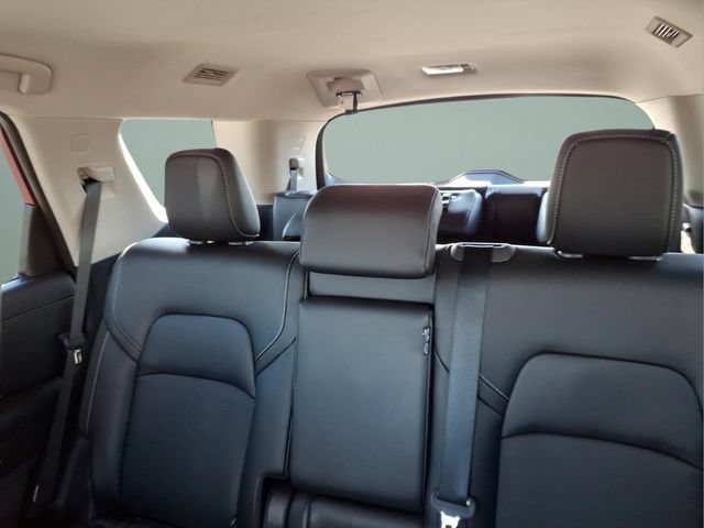 Used 2024 Nissan Pathfinder SL w/ Cargo Package AWD/4WD image 18
