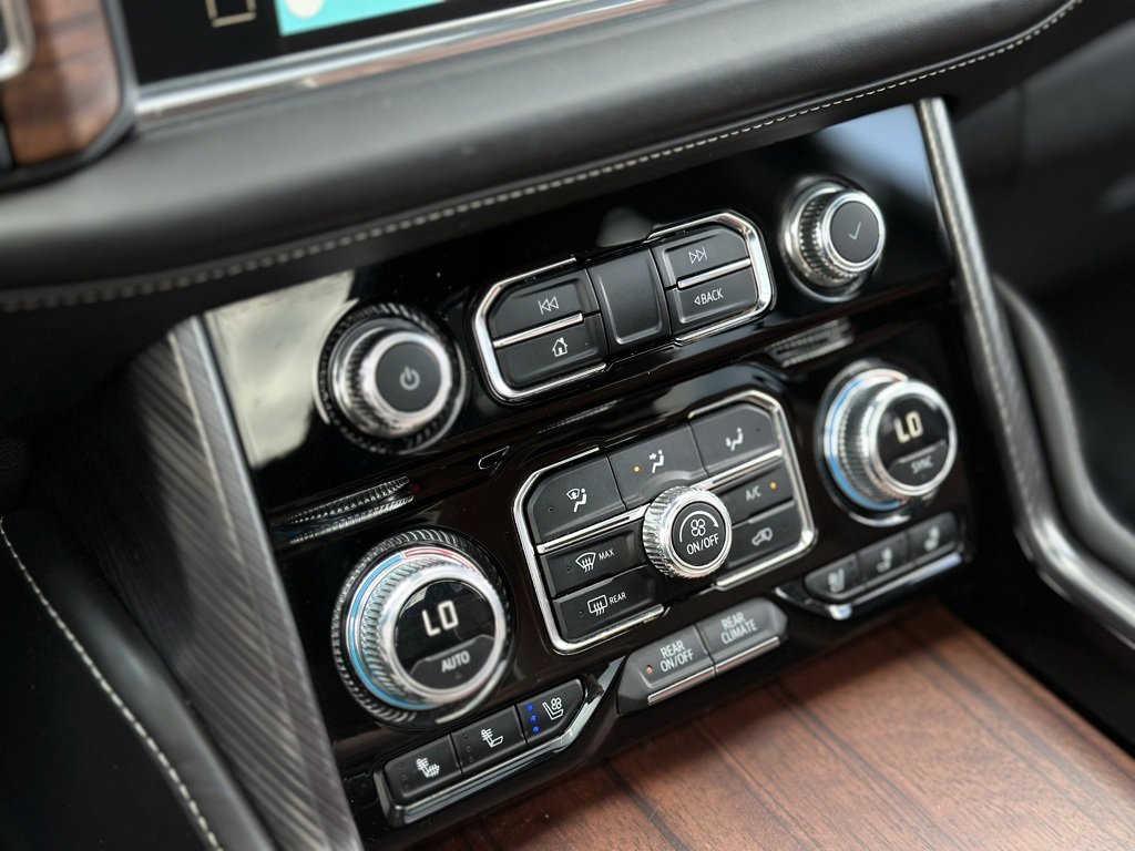 Used 2023 GMC Yukon XL Denali Ultimate image 20