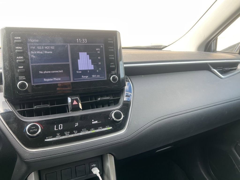 Used 2022 Toyota Corolla Cross LE image 11