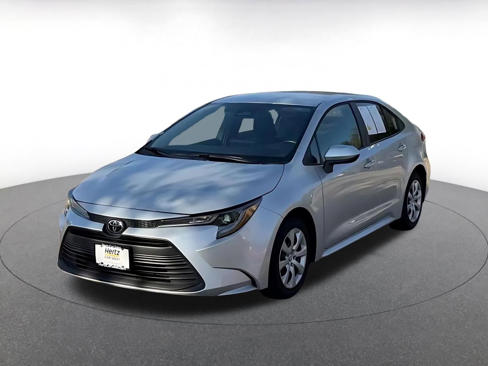 Used 2025 Toyota Corolla LE image 7