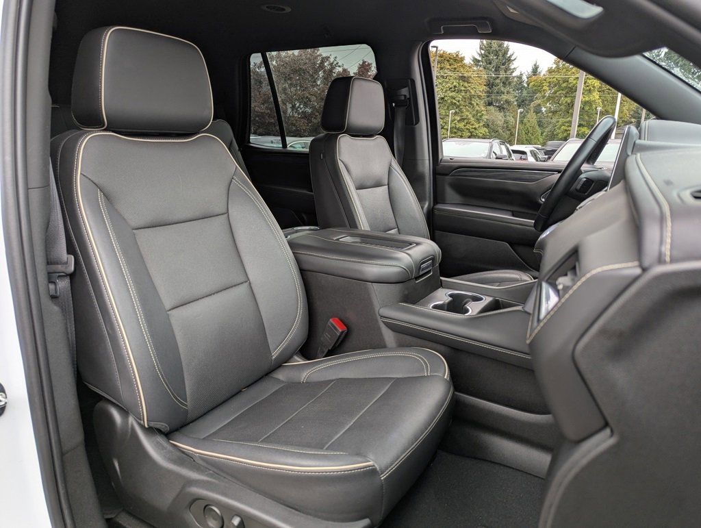 Used 2023 GMC Yukon SLT image 39