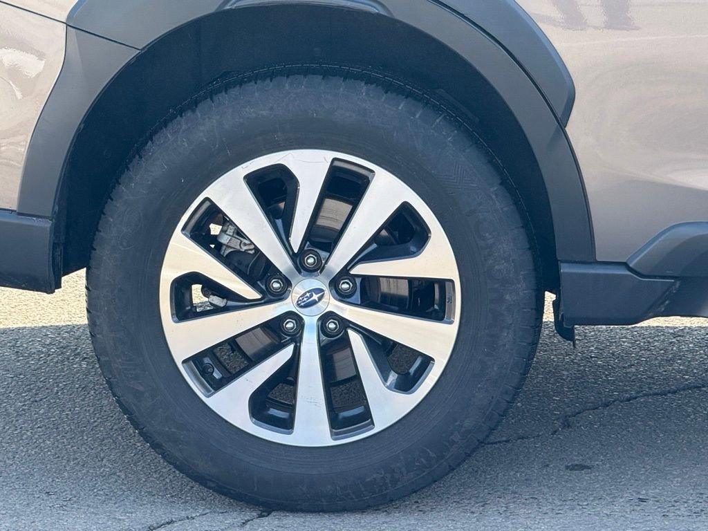Used 2024 Subaru Outback Premium image 4