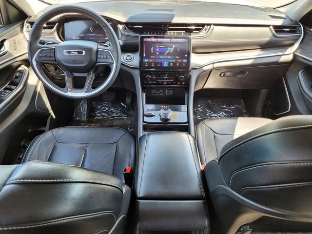 Used 2023 Jeep Grand Cherokee Limited AWD/4WD image 13