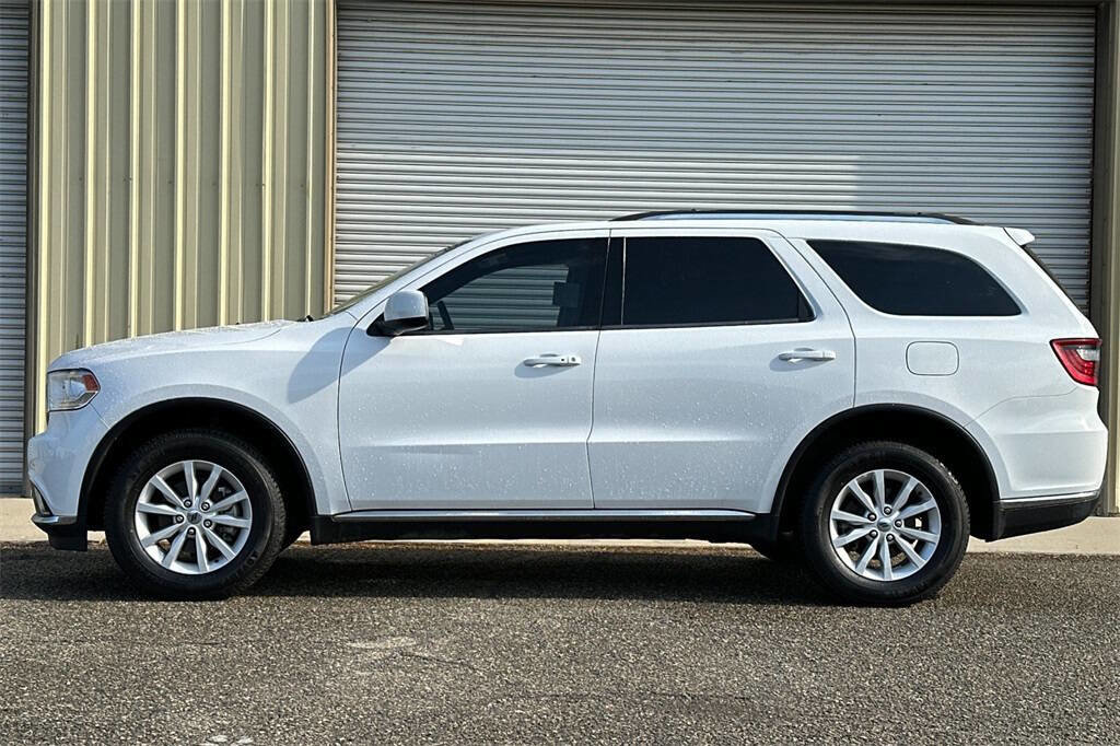 Used 2020 Dodge Durango SXT image 3