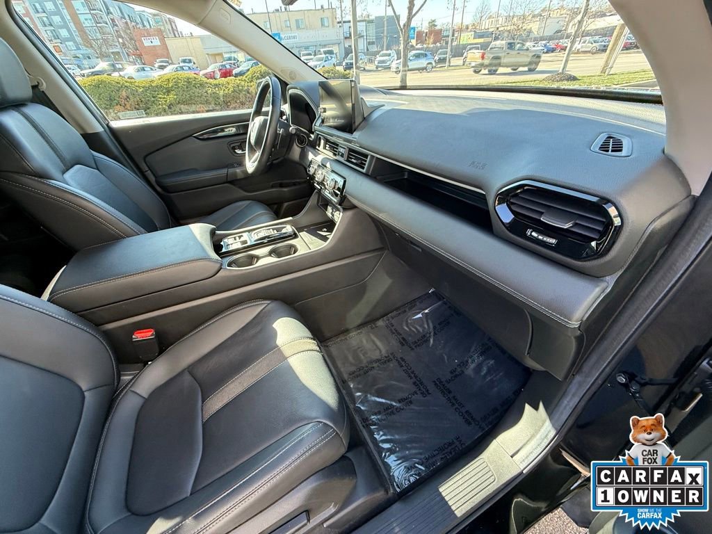 Used 2025 Honda Pilot EX-L image 45