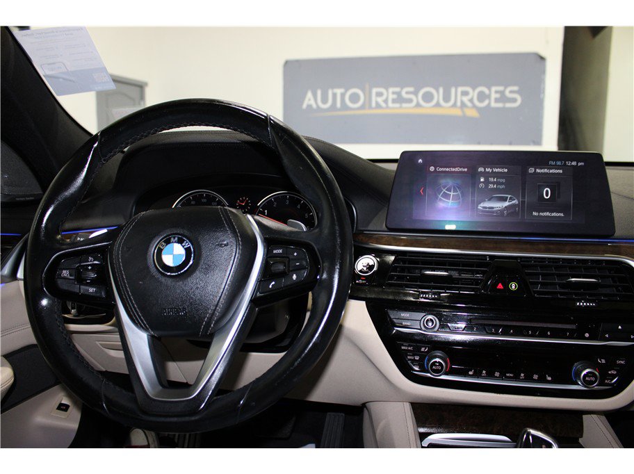 Used 2018 BMW 640i Gran Turismo xDrive w/ M Sport Package image 40