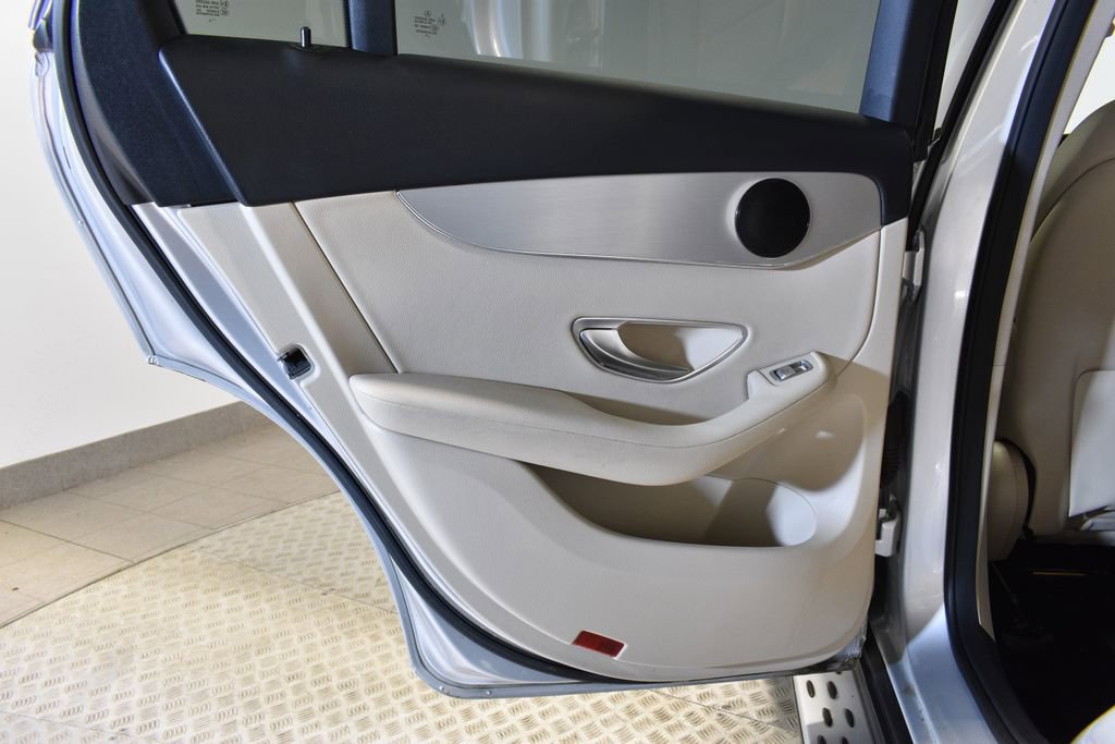 Used 2017 Mercedes-Benz GLC 300 GLC 300 image 26