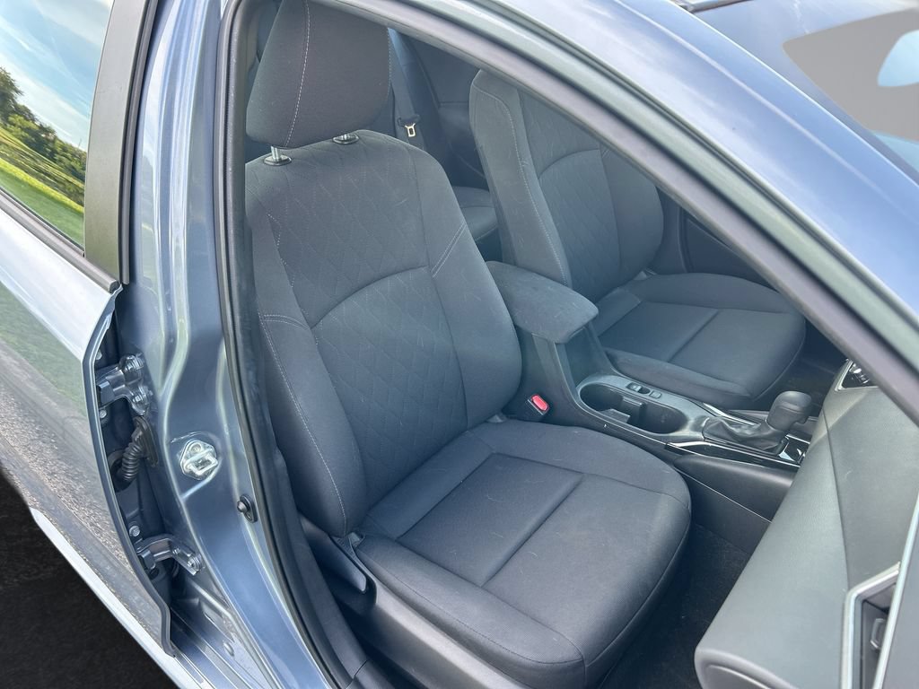 Used 2023 Toyota Corolla LE FWD image 30