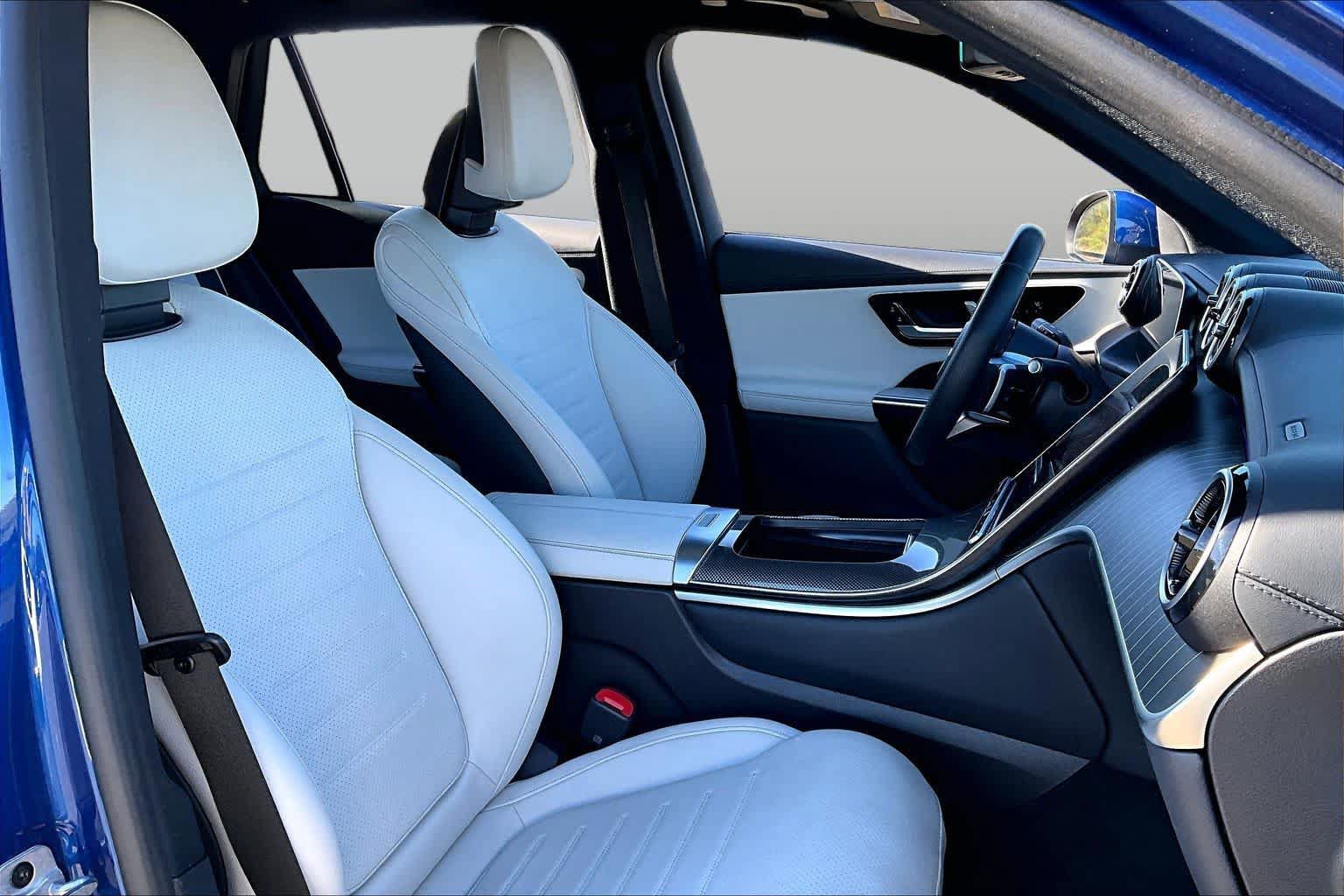 Used 2023 Mercedes-Benz GLC 300 image 8