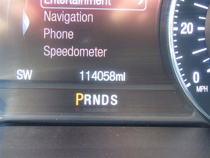 Used 2017 Ford Explorer Platinum image 18