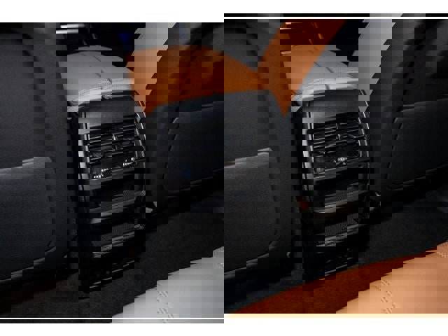 New 2026 BMW X5 xDrive50e w/ Premium Package image 78