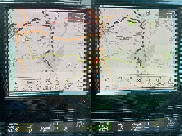 Used 2022 Nissan Rogue Sport SL image 2