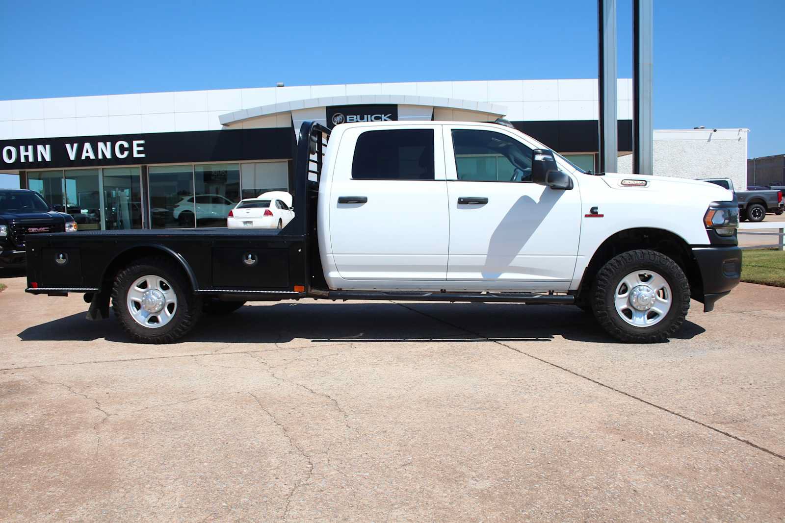 Used 2023 RAM 3500 Tradesman AWD/4WD image 15