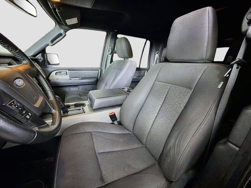 Used 2017 Ford Expedition XLT RWD image 14