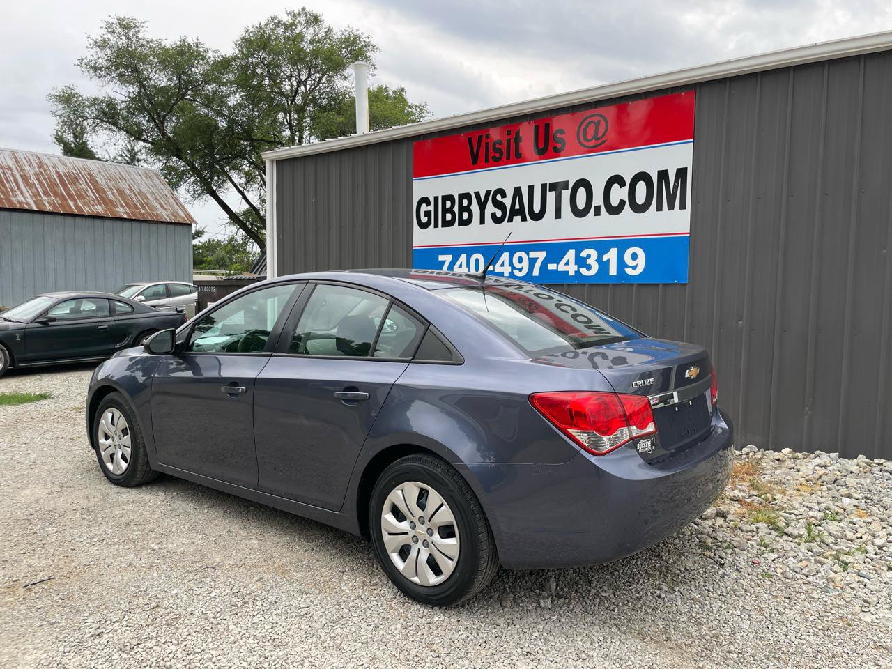 Used 2013 Chevrolet Cruze LS FWD image 2